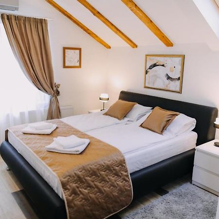 Prima Lux Apartments & Studio Ni Exteriér fotografie