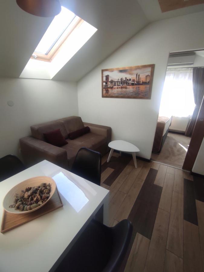 Prima Lux Apartments & Studio Ni Exteriér fotografie