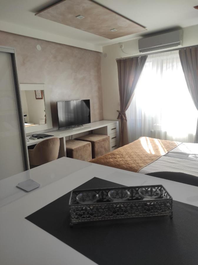 Prima Lux Apartments & Studio Ni Exteriér fotografie