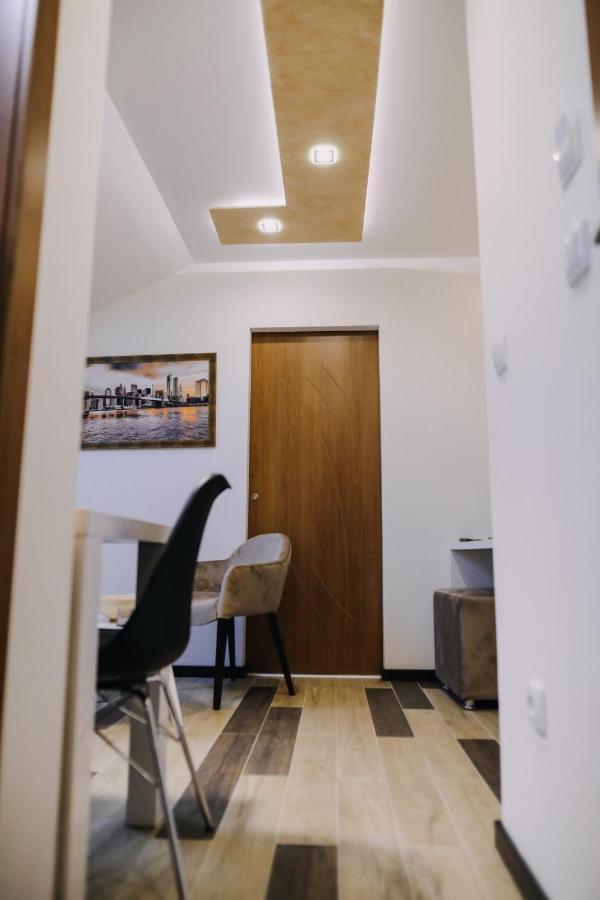 Prima Lux Apartments & Studio Ni Exteriér fotografie