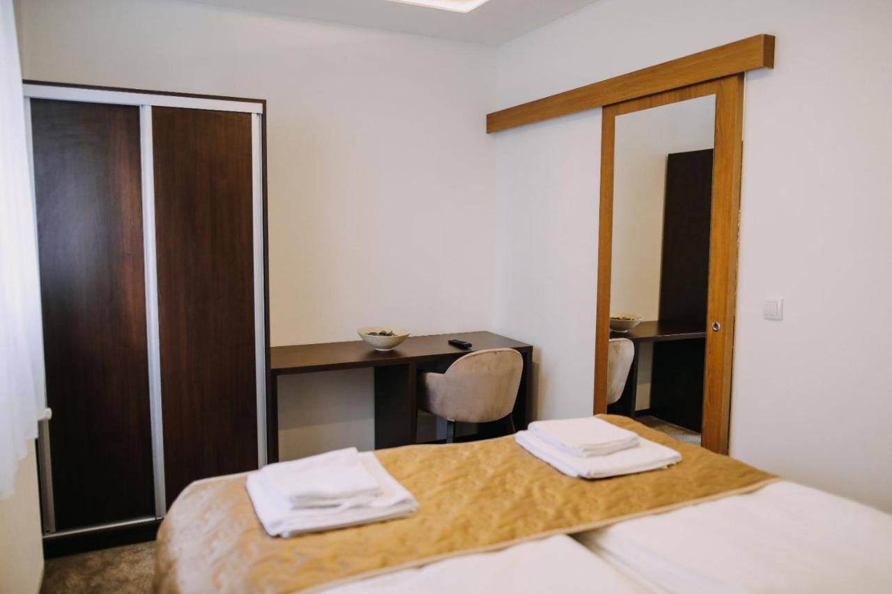 Prima Lux Apartments & Studio Ni Exteriér fotografie