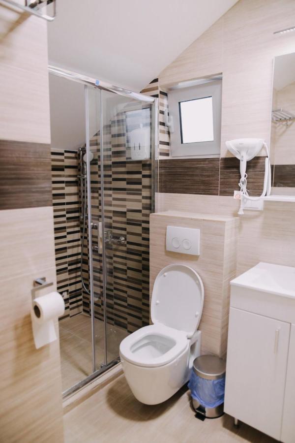 Prima Lux Apartments & Studio Ni Exteriér fotografie